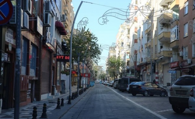 Şanlıurfa sokaklarında sessizlik devam ediyor