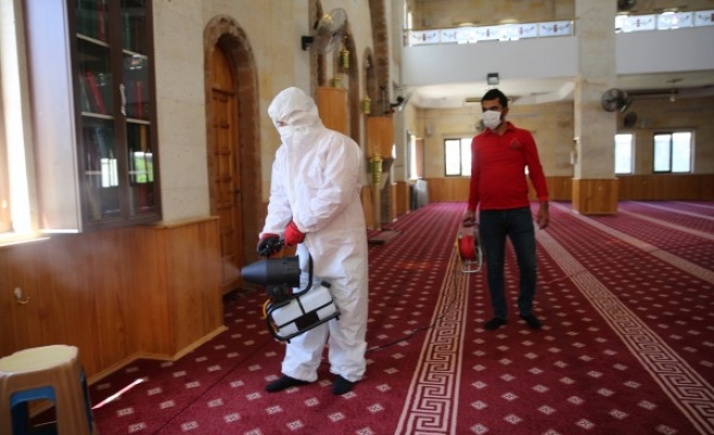 Şanlıurfa’da camiler ibadete hazırlanıyor