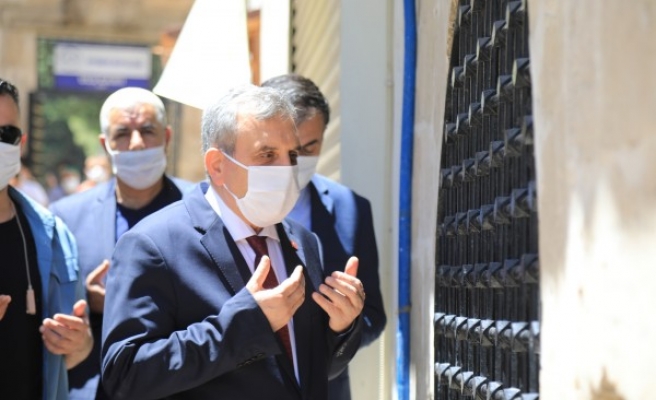 Beyazgül, namaz sonrası konuştu: Tedbiri elden bırakmayalım