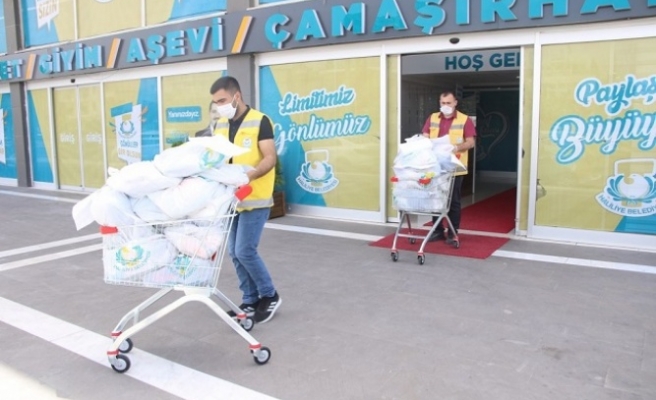 Haliliye’de Çocuklara Giyim Yardımı Yapılıyor