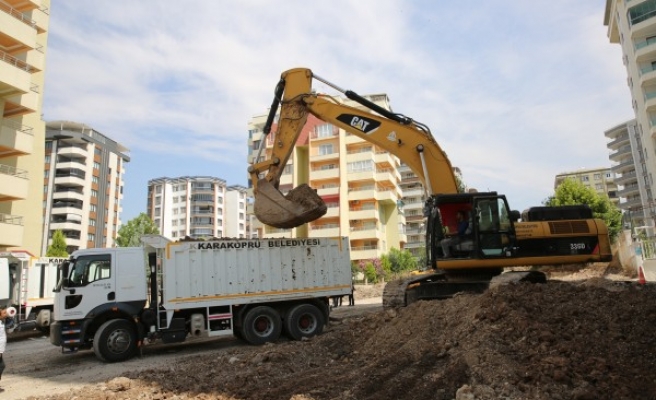 Karaköprü'de yol çalışmaları devam ediyor