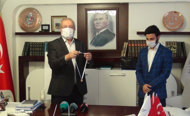 Urfalı hafız Türkiye derecesi yapmıştı: Ödül verildi