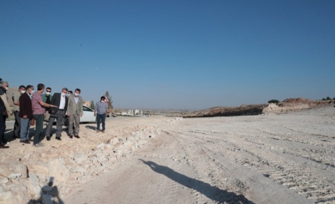 Şanlıurfa’da yol çalışmaları sürüyor: Beyazgül inceleme yaptı