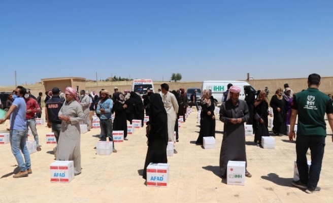 Urfa’dan Suriye'deki 120 haneye yardım