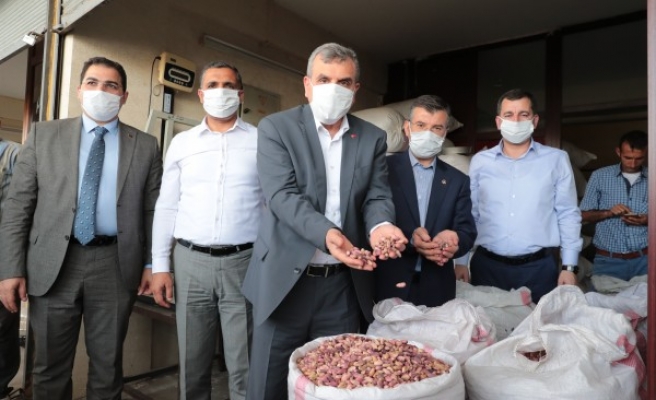 Beyazgül, Şıracılar Pazarı esnafıyla görüştü