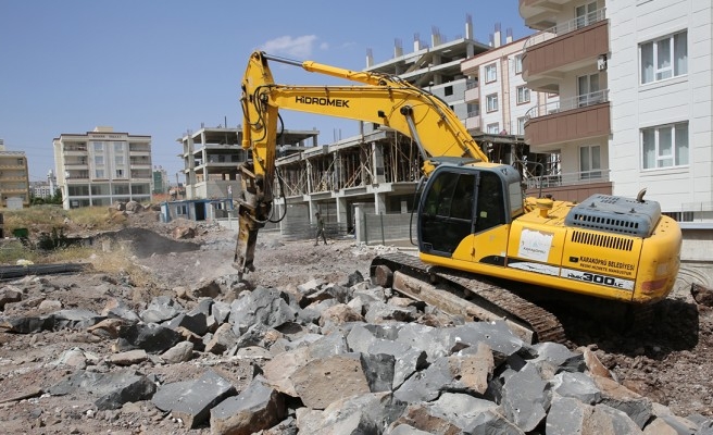 Karaköprü'de yeni yol çalışmaları sürüyor