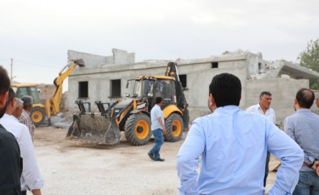 Harran’da kaçak yapı yıkıldı! Gerisi gelecek mi?