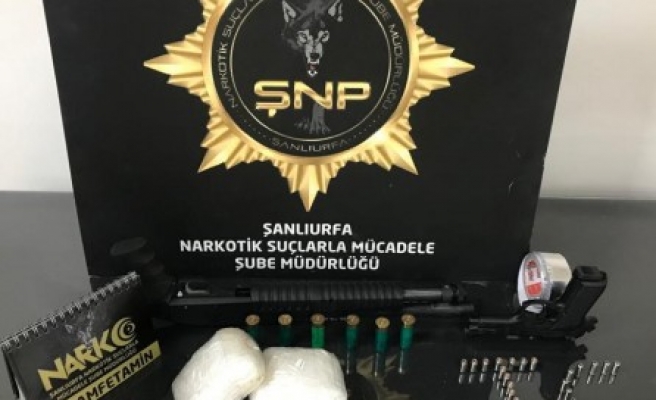 Urfa'da sokak satıcılarına operasyon: 3 tutuklama