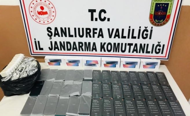 Urfa’da 102 adet kaçak telefonu ele geçirildi