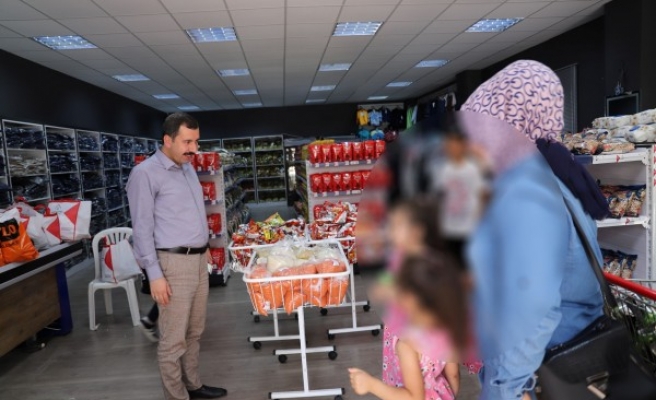 Karaköprü Belediyesi’nden çocuklara bayram hediyesi