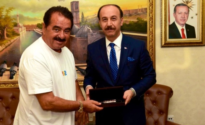 İbrahim Tatlıses’ten Urfa Valisi ile ilgili paylaşım