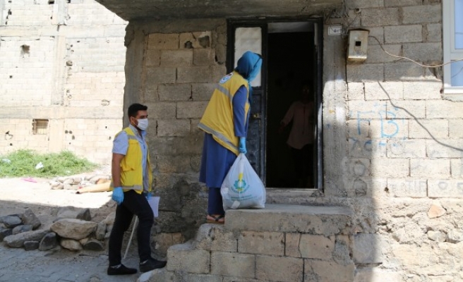 Haliliye’deki çocuklara bayram hediyesi verildi