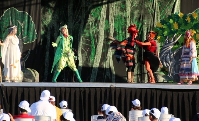 Şanlıurfa’da ‘Altın Kız’ oyunu çocuklar için sahnelendi