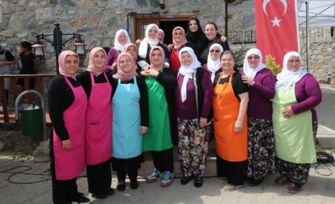 Bakan Selçuk'tan kadın kooperatifleri için açıklama