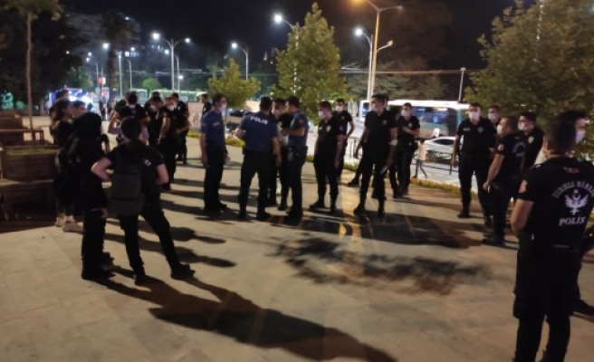 Şanlıurfa’da yüzlerce polis ile koronavirüs denetimi!