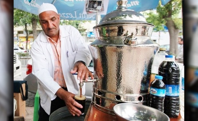 Urfa'nın ünlü şerbetçisi de koronaya yenik düştü