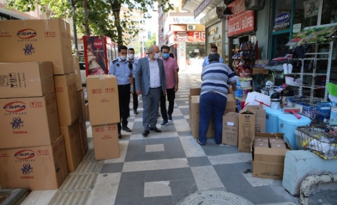 Urfa'da kaldırım işgalleri ve pazarlar denetlendi