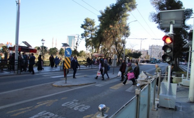Urfa’da 8 kavşağa sinyalizasyon sistemi kuruldu