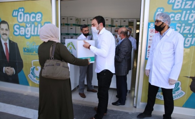 Haliliye Belediyesi 1637 kişiye glutensiz ekmek dağıttı!