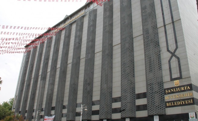 Büyükşehir’de bayrak değişimi! Daire başkanları atandı