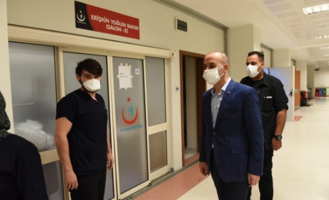 Vali Erin'den sağlık çalışanlarına moral ziyareti