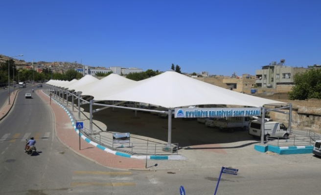 Urfa’nın ilçesinde sosyal mesafeli açılış