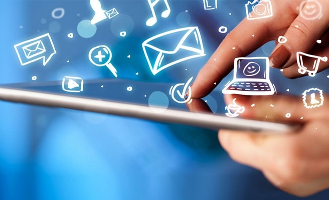 Türkiye'nin yüzde 79'u internet kullanıyor