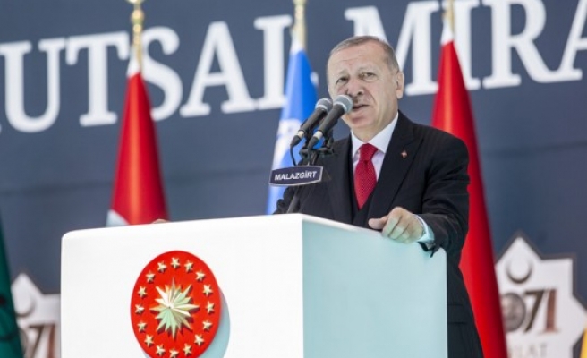 Cumhurbaşkanı Erdoğan Malazgirt'te konuştu