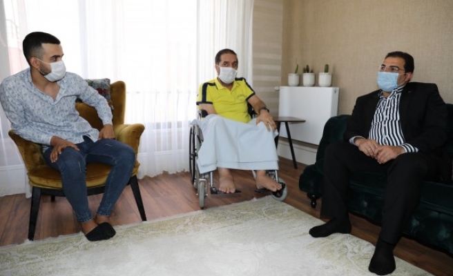 Mehmet Canpolat, eski personeli unutmadı