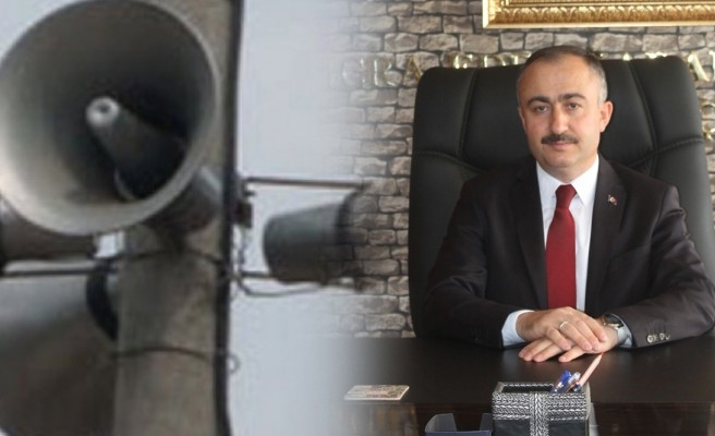 Akçakale’ye atanan Kaymakam, ilk mesajını hoparlörden duyurdu