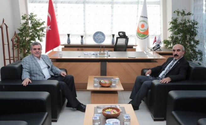 Beyazgül, CHP’li Başkan ile bir araya geldi