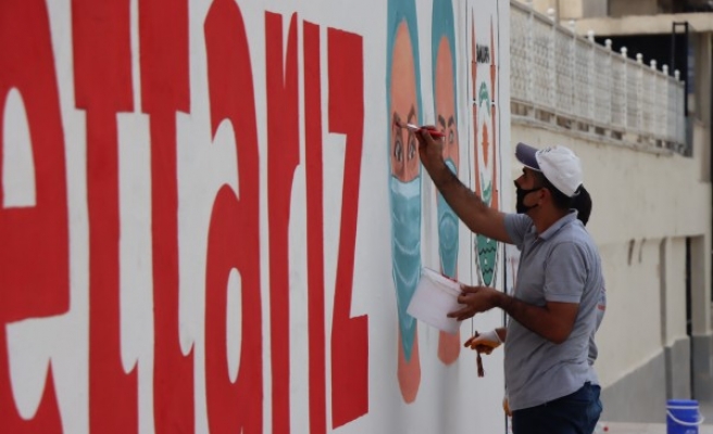 Şanlıurfa'da hem kent estetiği hem de sağlıkçılar unutulmadı