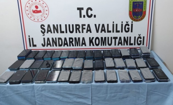 Eyyübiye'de 157 adet kaçak cep telefonu ele geçirildi