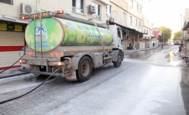 Eyyübiye’de ekiplerin koronavirüs mücadelesi sürüyor