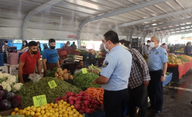 Semt pazarlarında korona denetimleri sürüyor