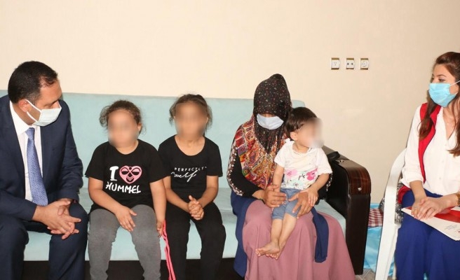 Urfa’da şiddet gören aileye yardım eli uzatıldı