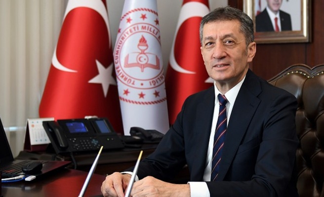 Bakan Selçuk'tan maske ve dezenfektan açıklaması