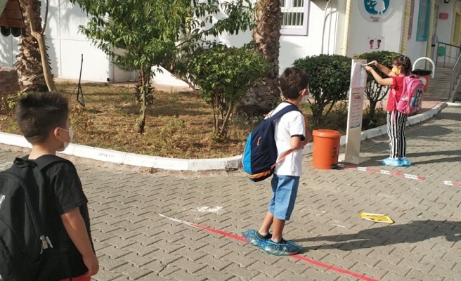 Yüz yüze eğitimde ilk ders zili çaldı