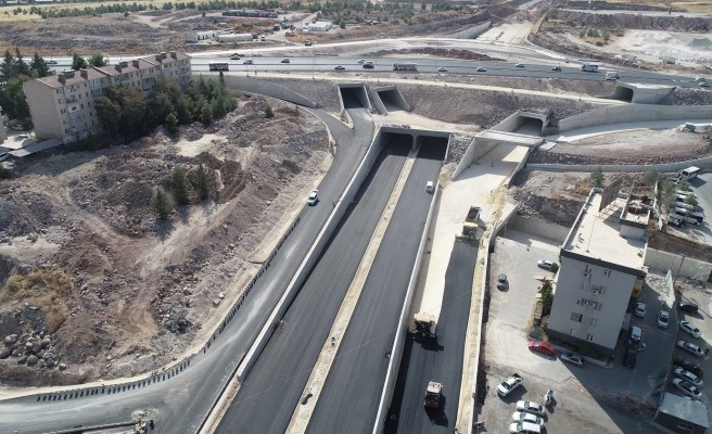 Urfa’daki yol geçici olarak trafiğe kapatılıyor