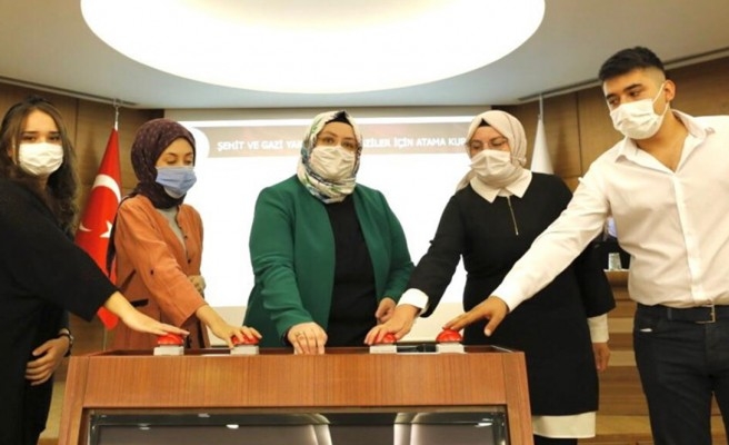 209 şehit yakını, gazi ve gazi yakını atandı