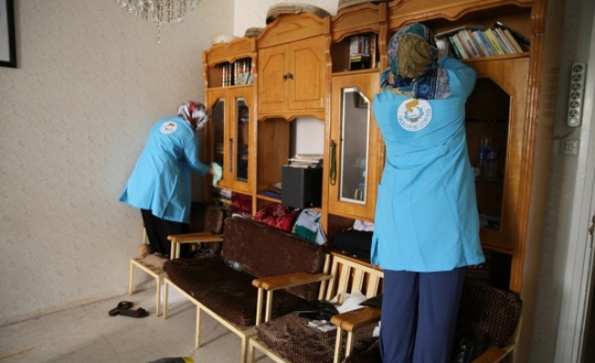 Urfa'da ihtiyaç sahibi ailelere destek sürüyor