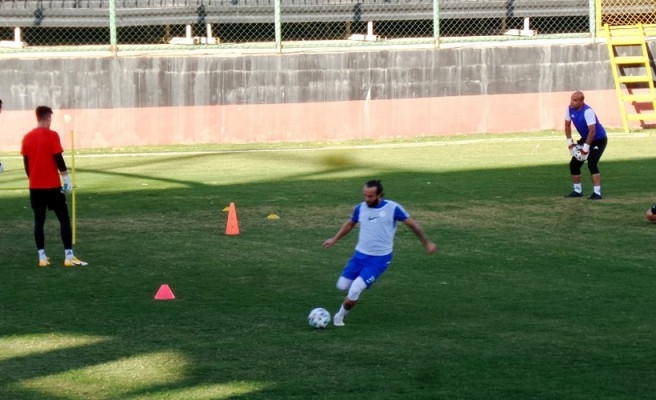 Karaköprü Belediyespor Bayrampaşaspor'a bileniyor