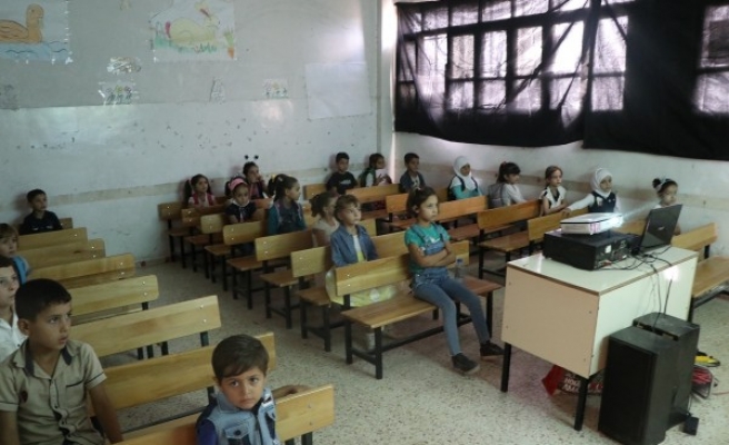 Telabyadlı öğrencilere sinema keyfi