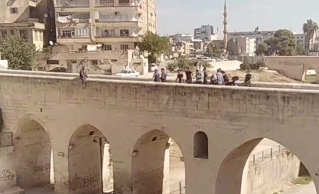 Hızmalı Köprü'de intihar girişimi: Ekipler ikna etti