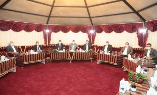 AK Parti Şanlıurfa'da belediye başkanları toplantısı