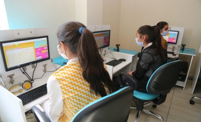 Bilgisayar ve interneti olmayan Urfalı öğrencilere destek