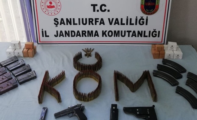 Viranşehir'de 2 adres arandı: Gözaltılar var!