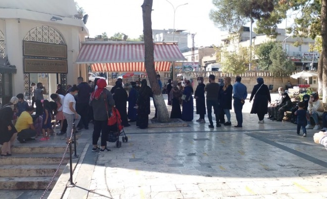 'Sabır Makamı' en bereketli günlerinden birini yaşıyor