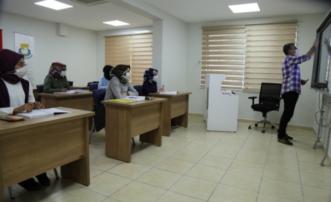 Urfalı öğrenciler ücretsiz kurslar ile YKS'ye hazırlanıyor