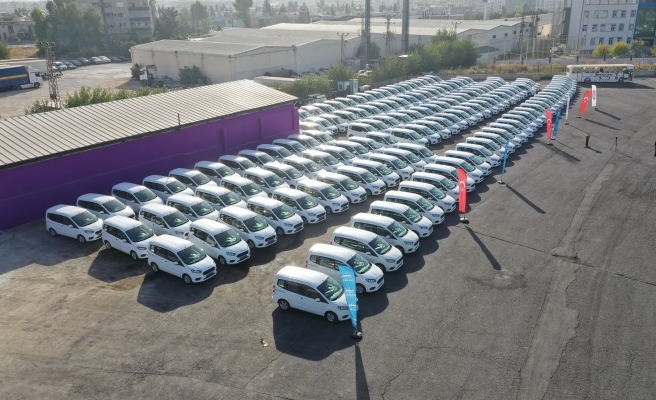 Büyükşehir’de 155 araç yenilendi